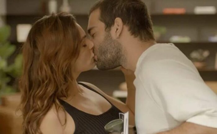 diferença de novela e romance